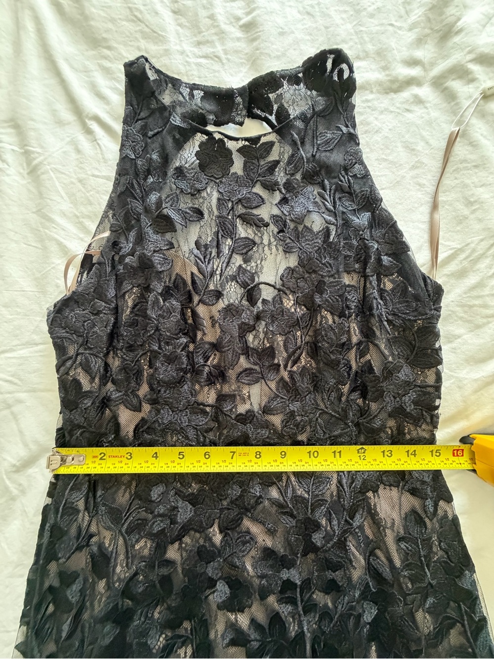 Rosa Clará Black Floral Lace Gown - Sleeveless Halter Neck Formal Dress Size 12 - Picture 12 of 16